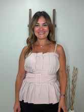 Cargar imagen en el visor de la galería, Buckle Pleated Sleeveless Top
