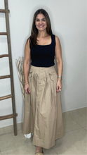 Cargar imagen en el visor de la galería, SOLID MAXI SKIRT
