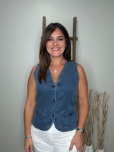 Cargar imagen en el visor de la galería, Tencel Acid Wash Denim Vest
