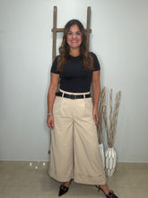 Cargar imagen en el visor de la galería, Wide Cuff Wide Leg Pants
