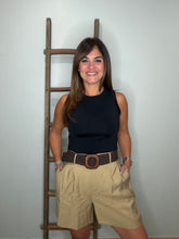 Cargar imagen en el visor de la galería, Solid front shorts
