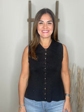 Cargar imagen en el visor de la galería, Knit vest - Black

