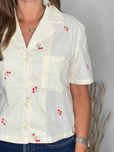 Cargar imagen en el visor de la galería, Disty Floral Embroidered Top
