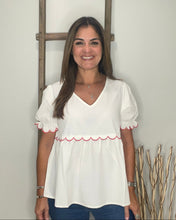 Cargar imagen en el visor de la galería, Contrast Scallop Edge Short-sleeved
