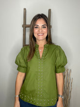 Cargar imagen en el visor de la galería, Solid cuff band pullover top
