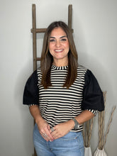 Cargar imagen en el visor de la galería, Bubble Sleeve Striped Knit Top
