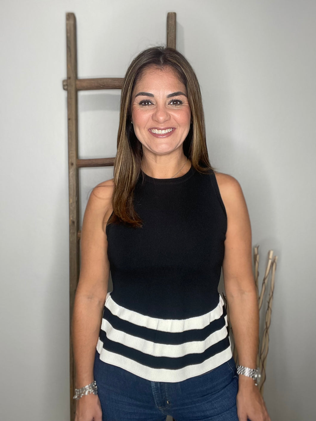 Structered Flare Hem Sweater Tank