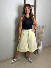 Cargar imagen en el visor de la galería, Drawstring Waist Culotte Style Shorts
