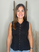 Cargar imagen en el visor de la galería, Knit vest - Black
