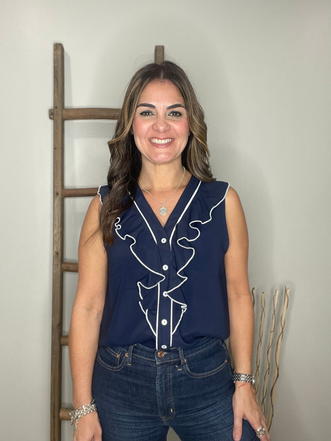 Solid V-neck sleeveless top