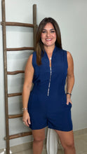 Cargar imagen en el visor de la galería, Smocking Sleeveless Front Zip Romper
