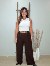 Cargar imagen en el visor de la galería, Solid belted wide leg pants
