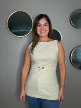 Cargar imagen en el visor de la galería, Stretched Twill Boatneck Sleeveless Top
