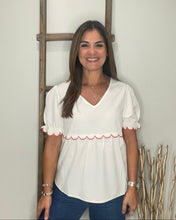 Cargar imagen en el visor de la galería, Contrast Scallop Edge Short-sleeved

