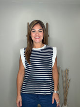 Cargar imagen en el visor de la galería, Striped sleeveless knit top
