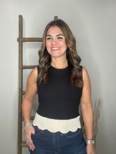 Cargar imagen en el visor de la galería, Contrast Scallop Hem Sleeveless Sweater
