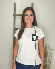 Cargar imagen en el visor de la galería, Pocket Embroidery Tee
