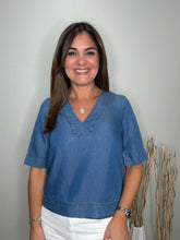 Cargar imagen en el visor de la galería, Tencel V-neck Band Tencel Blouse
