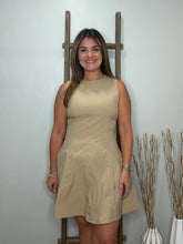 Cargar imagen en el visor de la galería, High Neck Skater Flare Dress
