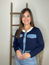 Cargar imagen en el visor de la galería, Solid sweater knit long sleeve cardigan
