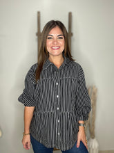 Cargar imagen en el visor de la galería, Black Striped Top
