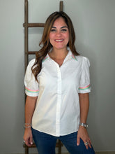 Cargar imagen en el visor de la galería, Rainbow Trim Button Down Top
