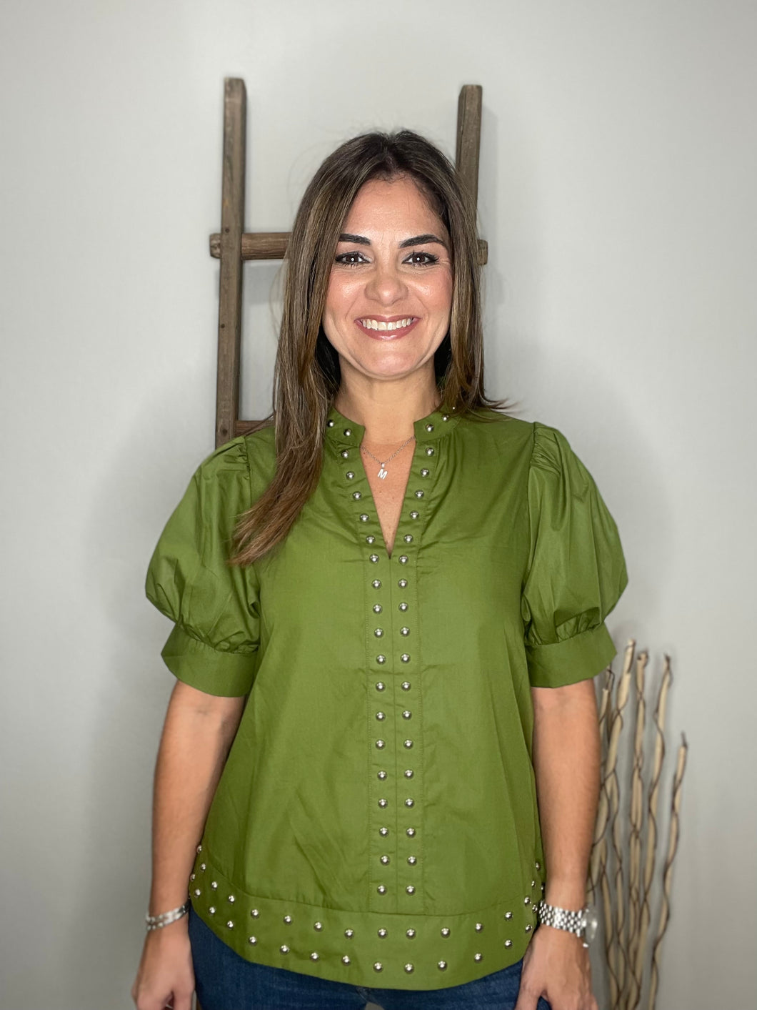 Solid cuff band pullover top