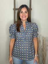 Cargar imagen en el visor de la galería, Floral print chambray top
