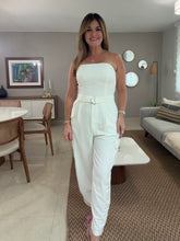 Cargar imagen en el visor de la galería, Strapless Jumpsuit With Belt Detail
