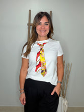 Cargar imagen en el visor de la galería, Tie Print Regular T Shirt
