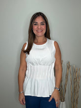 Cargar imagen en el visor de la galería, Pleated Peplum Sleeveless Top
