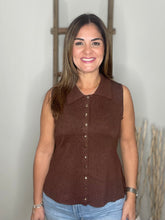 Cargar imagen en el visor de la galería, Knit vest - Coffee
