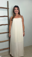Cargar imagen en el visor de la galería, Cord Detail Smocking Maxi Dress

