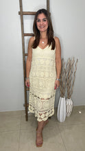 Cargar imagen en el visor de la galería, Crochet Cami Long Dress
