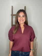 Cargar imagen en el visor de la galería, Solid puff sleeve top - Wine
