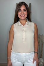 Cargar imagen en el visor de la galería, Shell Button Detail Sleeveless Top
