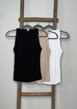 Cargar imagen en el visor de la galería, SOFT RIBBED TIGHT CREW NECK TANK TOP
