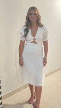 Cargar imagen en el visor de la galería, Del Mar O-Ring Cut Out Midi Dress
