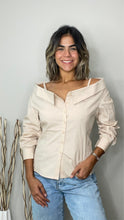 Cargar imagen en el visor de la galería, Olivia Off-the-Shoulder Poplin Blouse
